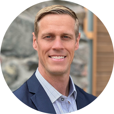 Adam Bott headshot